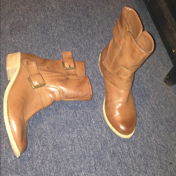 Cowgirl Boots. Make me an offer ladies