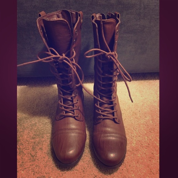 ✨Southwestern patter foldover boots ✨