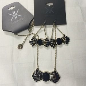 Kardashian kollection earrings and necklace set!