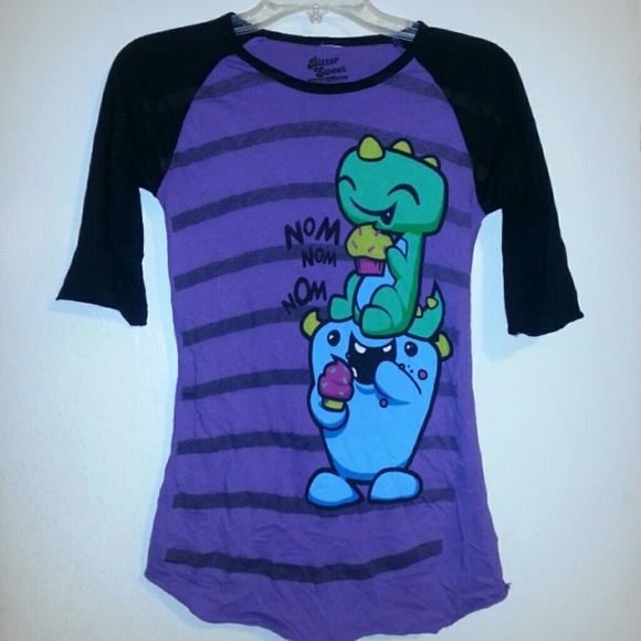Purple black striped 3/4 monsters nom nom nom