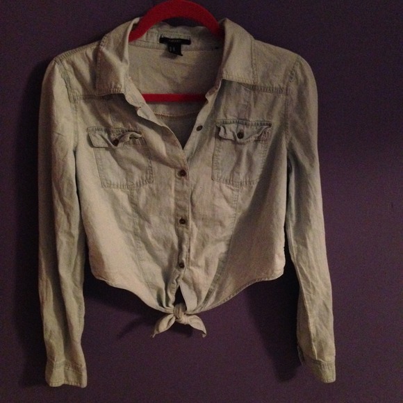 light denim crop top