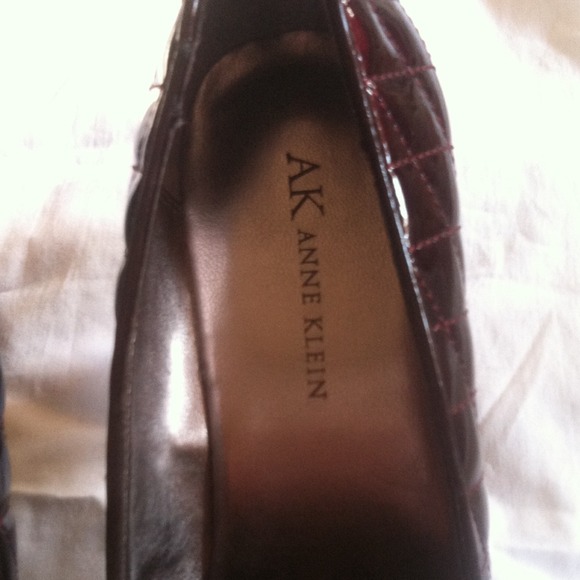 Anne Klein shoes - Picture 2 of 4