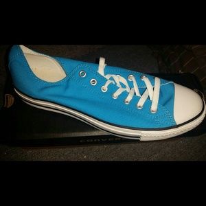 Converse Chuck Taylor Sneakers