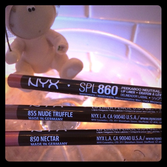3 NYX Lip Liners