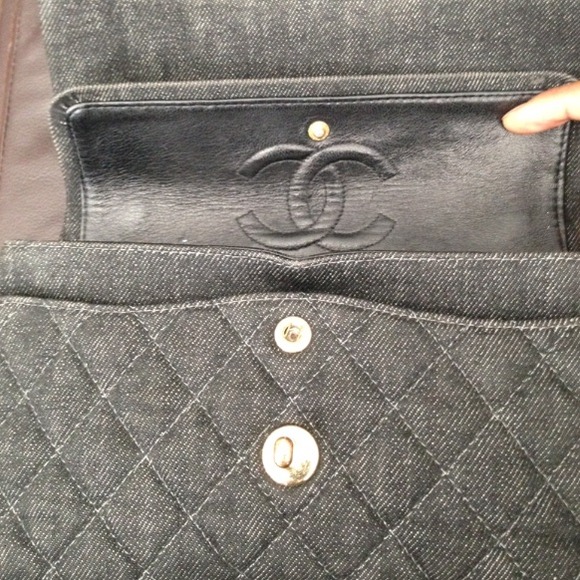 100% AUTH CHANEL BLACK DENIM CLASSIC HANDBAG!!! - Picture 2 of 4