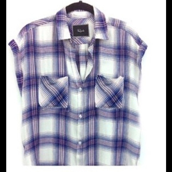 SOLD!!!   Rails cap sleeve flannel. Size small.