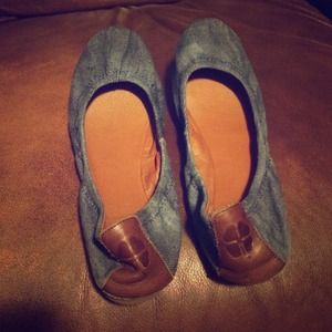 🍀🍀Jean & leather lucky flats! Barely worn!