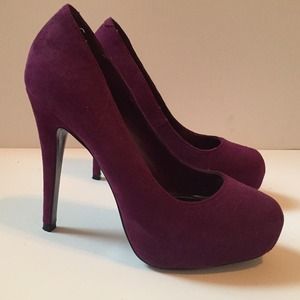 Steve Madden Purple Suede Pumps