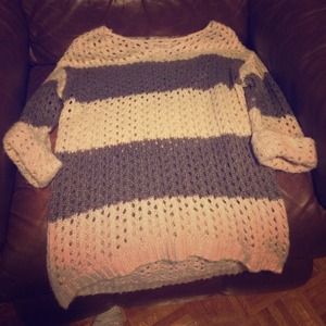 Oversized grey & white sweater