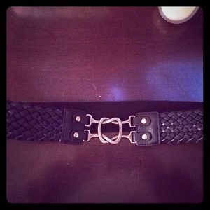 NWT FAUX LEATHER BLACK WEAVED BELT