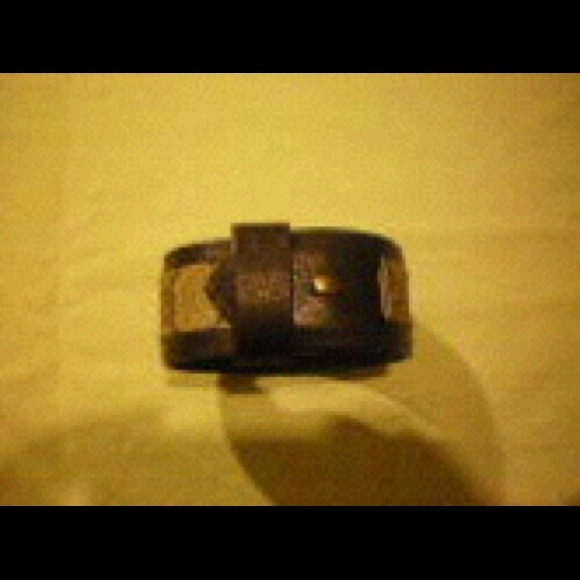 Gucci Button Cuff - Picture 2 of 3