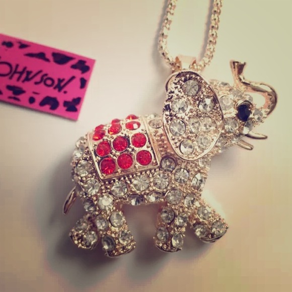 Betsey Johnson Jewelry - Betsey Johnson Elephant with rhinestones necklace