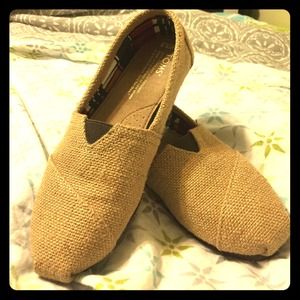 WOMEN'S BURLAP TOMS