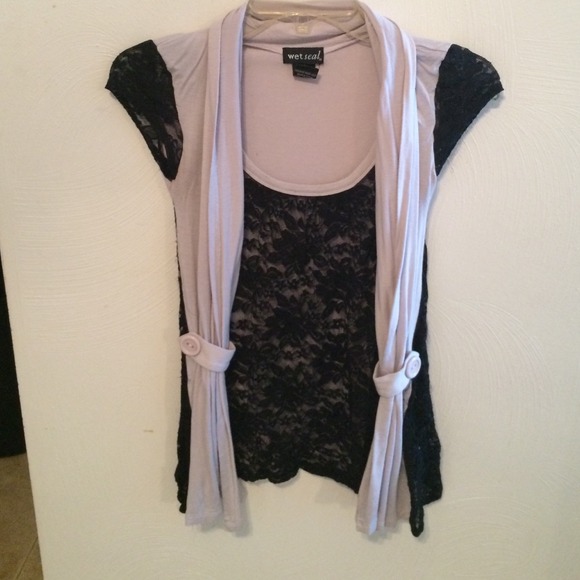 Cute wet seal shirt
