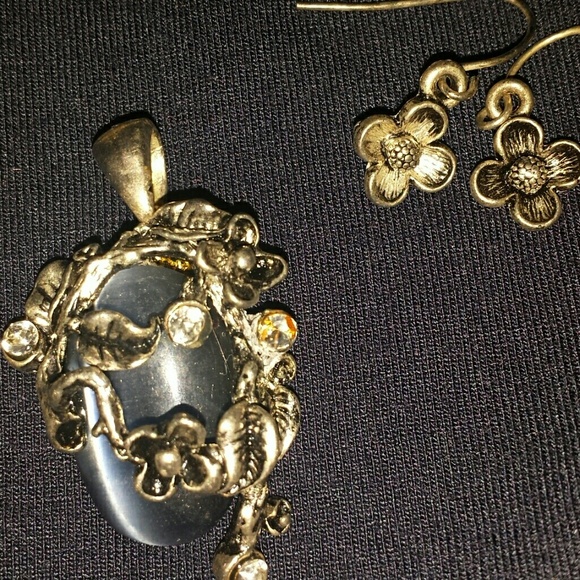 Pendant and earrings