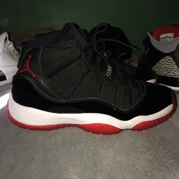 On Hold!! ❤️ Jordan Retro Bred 11s!