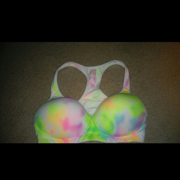 Victoria's Secret Pink yoga push up bra