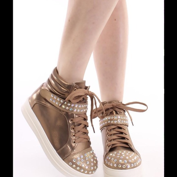LACE UP PLATFORM SNEAKERS W/ RHINESTONES- HOT ITEM
