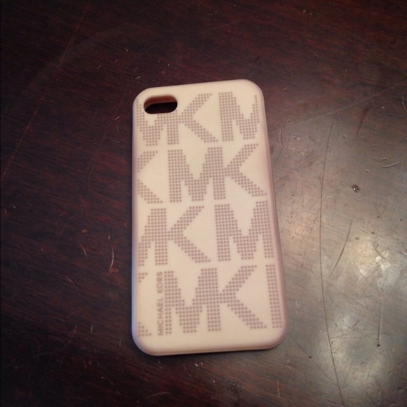 Michael Kors Accessories - Michael kors phone case
