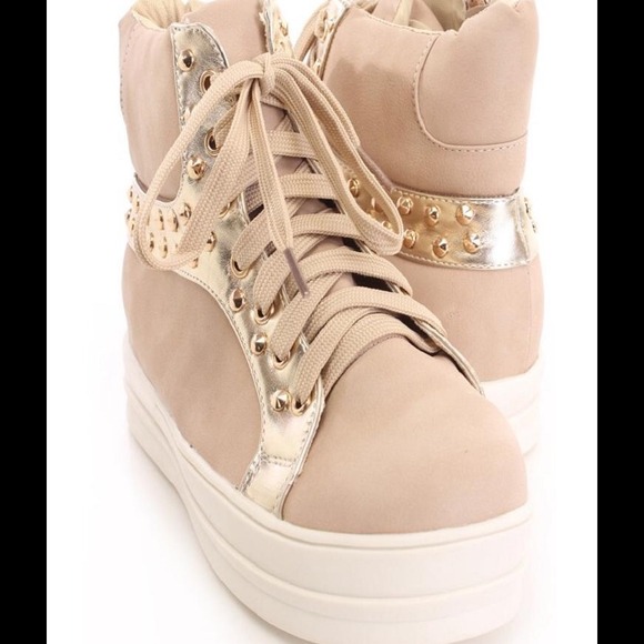 LACE UP PLATFORM SNEAKERS WITH STUDS- HOT ITEM!
