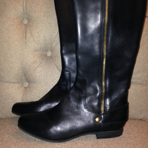 indigo by clarks charlie zip