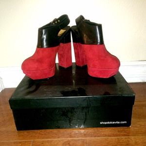 Dolce Vita brand suede heels!