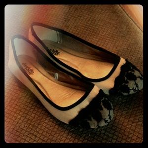 Women's casual slip on shoe