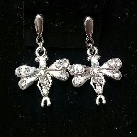 Silver tone Dragonfly Earring studs - Picture 1 of 1