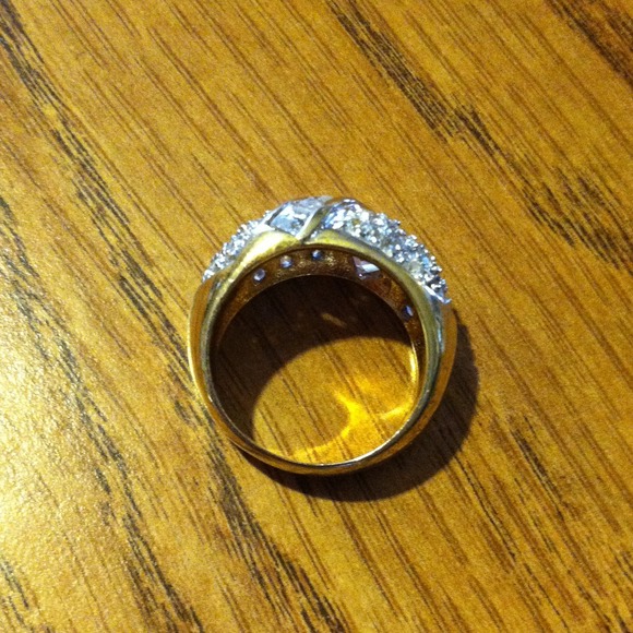 Ring SALE - Picture 3 of 4