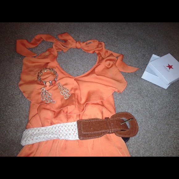 Cute small orange dress w/ belt & matching jewelry - Picture 3 of 4