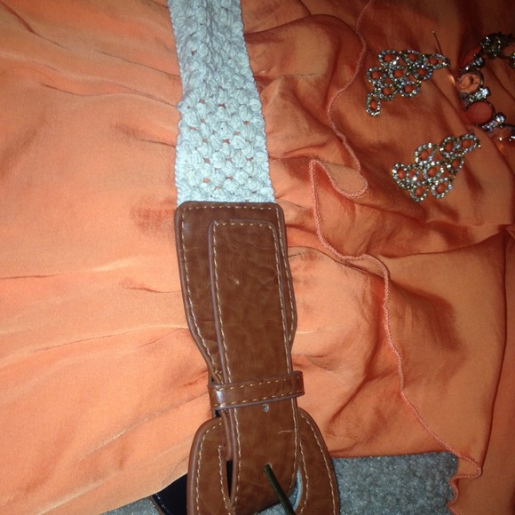 Cute small orange dress w/ belt & matching jewelry - Picture 4 of 4