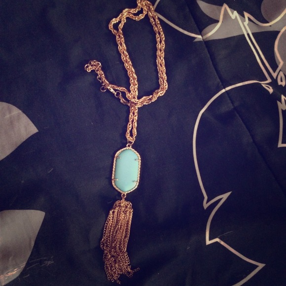Kendra Scott "Rayne" inspired necklace