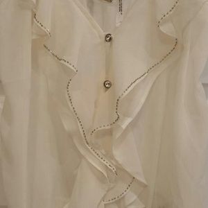 BRAND NEW - White Guess Top