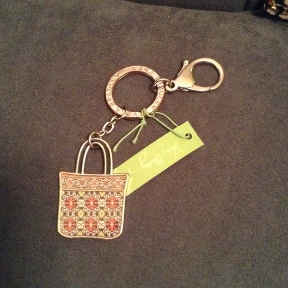 Vera Bradley tote around sun valley keychain