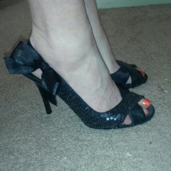 High heels - Picture 2 of 4