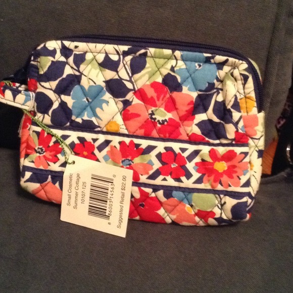 Vera Bradley small cosmetic in summer cottage