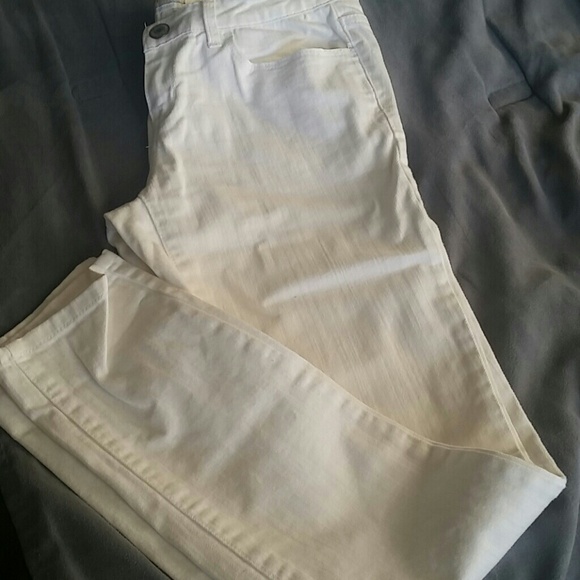 All white skinny aeropostale jeans