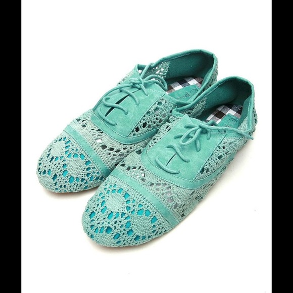 NATURE BREEZE CROCHET OXFORD CAMBRIDGE-41B
