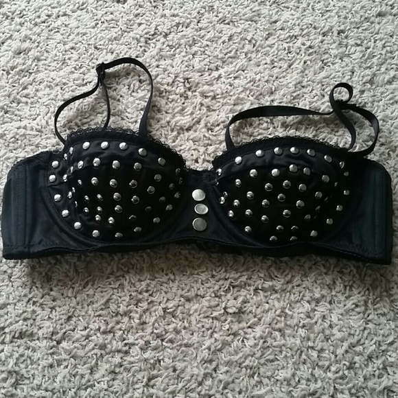🚫SOLD🚫Lip Service Riveted Bra - Picture 2 of 4