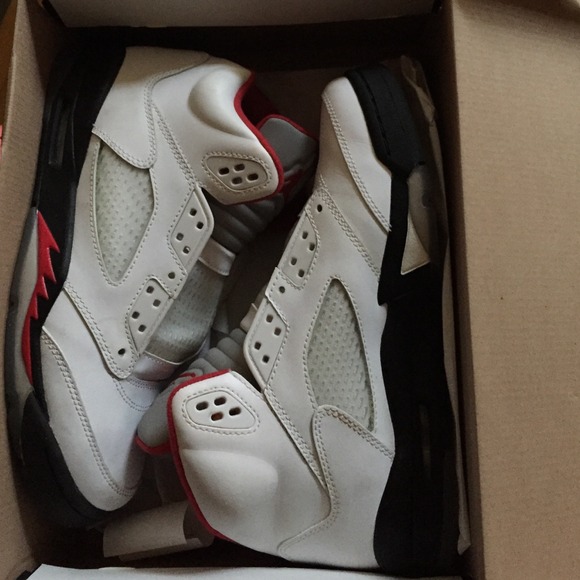 Jordans Fire Red 5s