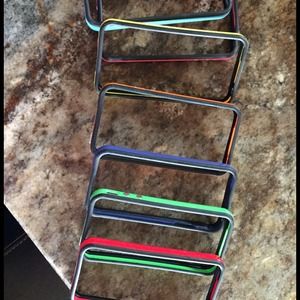 iPhone 4/4s bumpers. Comes in a bundle of 7