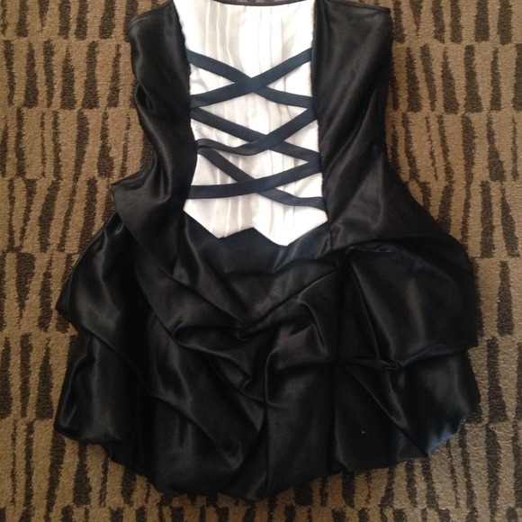 Jessica McClintock black and white formal dress