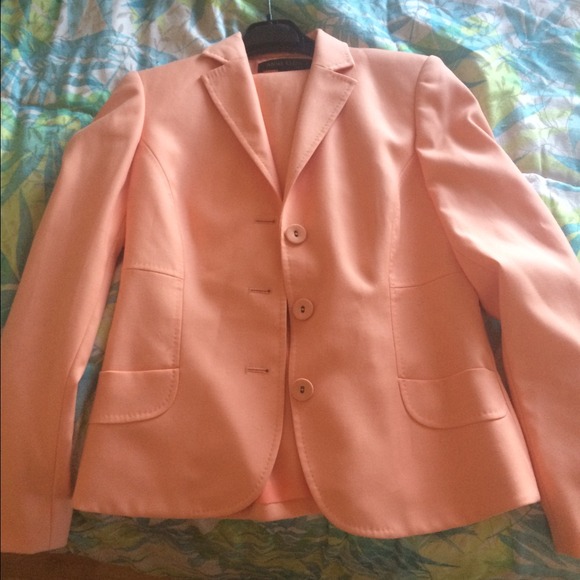 Womens skirt suit
