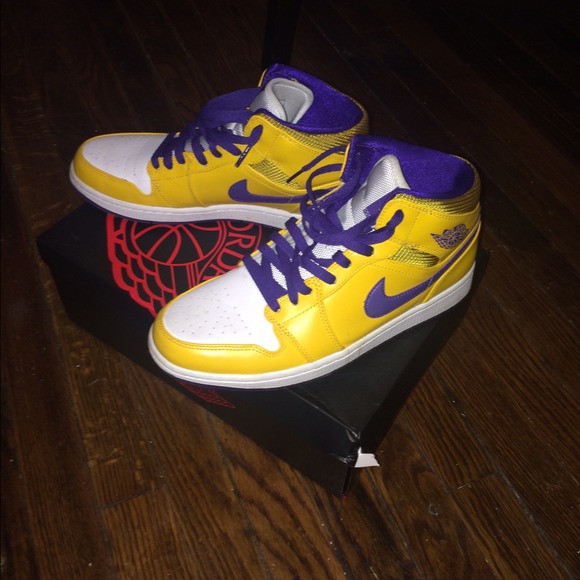 #Retro1 #Lakers - Picture 2 of 3