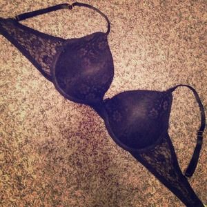 Black floral lace bra 34C worn once light padding