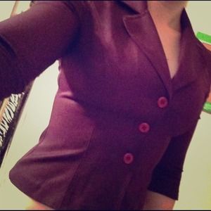 Size 3 purple blazer cropped 3/4 sleeves slimming