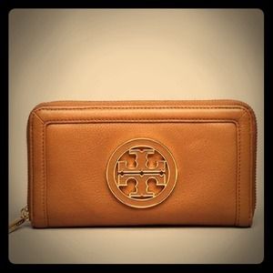 Tory Burch Amanda Wallet