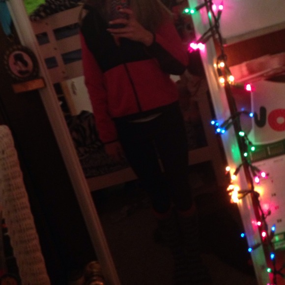 Colored flannel. - Picture 2 of 2