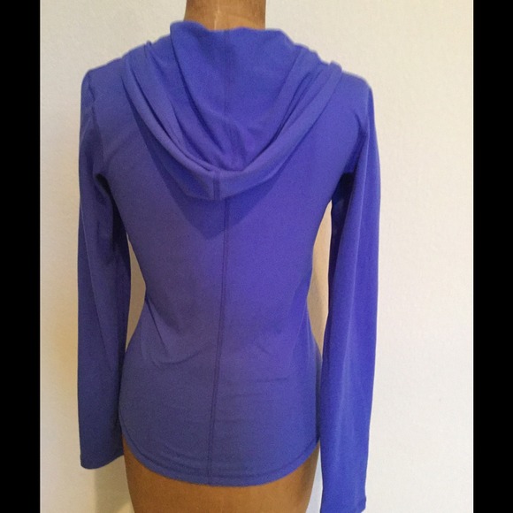 Nike Dri-Fit Half Zip Pullover - Picture 2 of 4