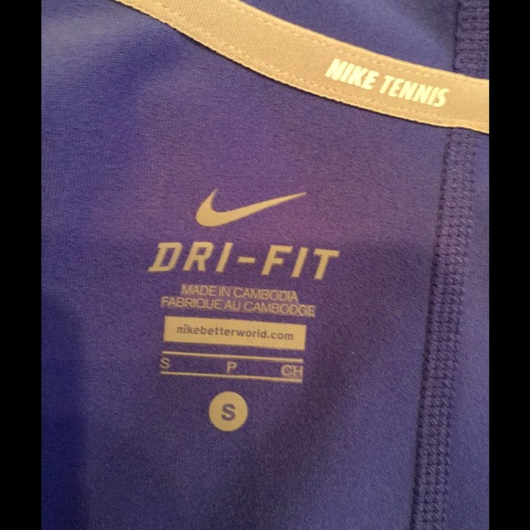 Nike Dri-Fit Half Zip Pullover - Picture 4 of 4